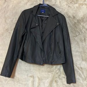 Simply styled jacket.